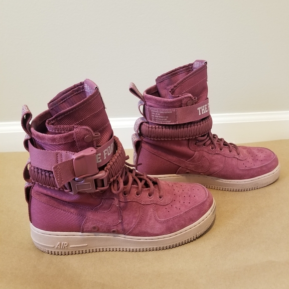 Nike SF Air Force 1 Force is Female Vintage Wine Size 9.5 AJ1700-600 - Picture 3 of 13